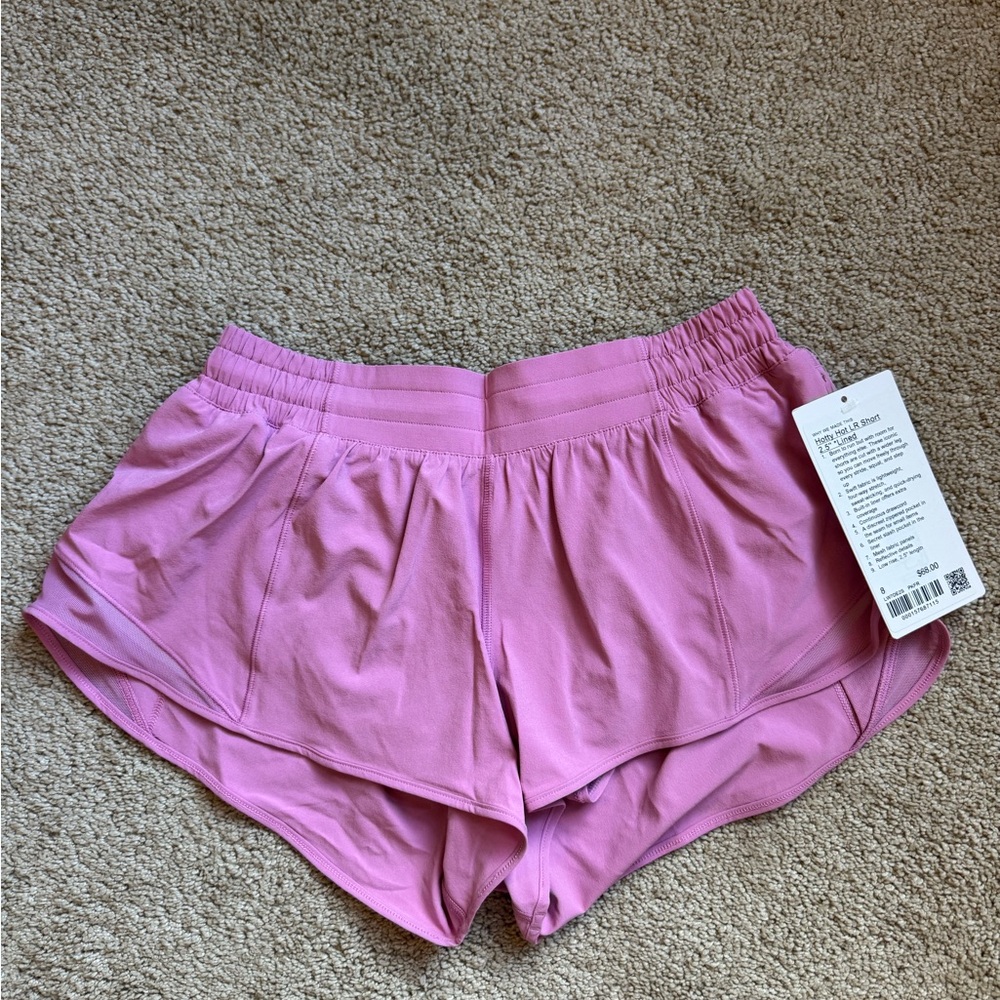 NWT lululemon Hotty Hot Shorts